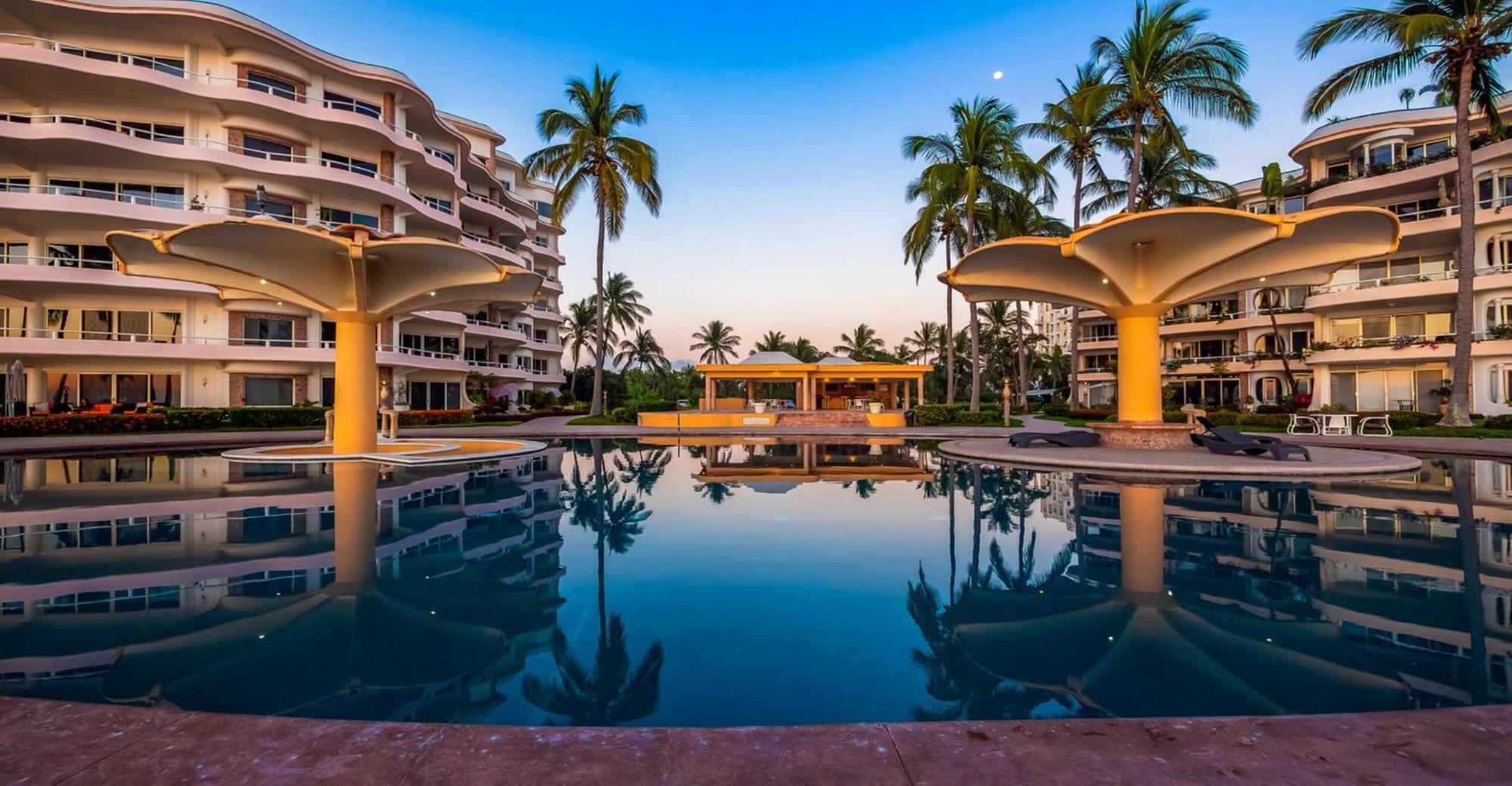 Ocean Front Condo With Pool Sleeps 6 Adults-Quinta Del Mar 203 Nuevo Vallarta Eksteriør billede